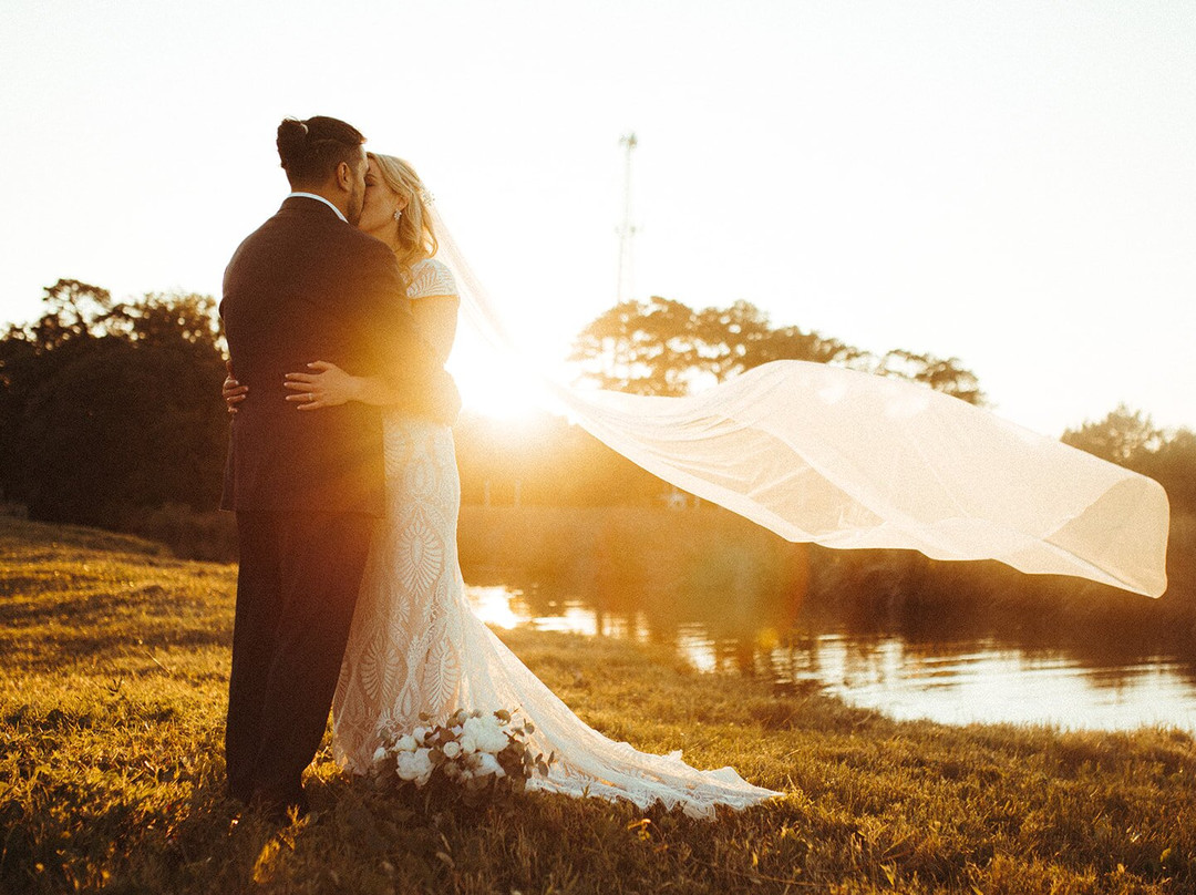 The Burrus House Inn Waterfront Suites主图