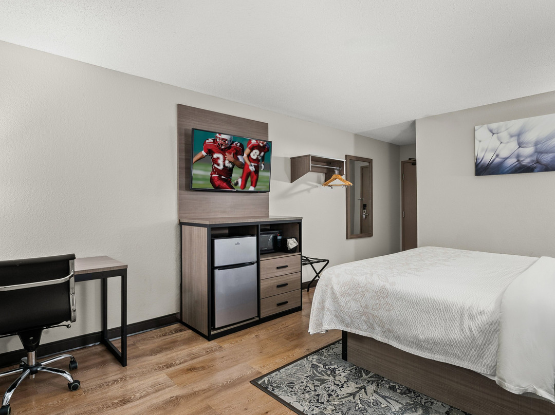 贝尔维尔速 8 酒店