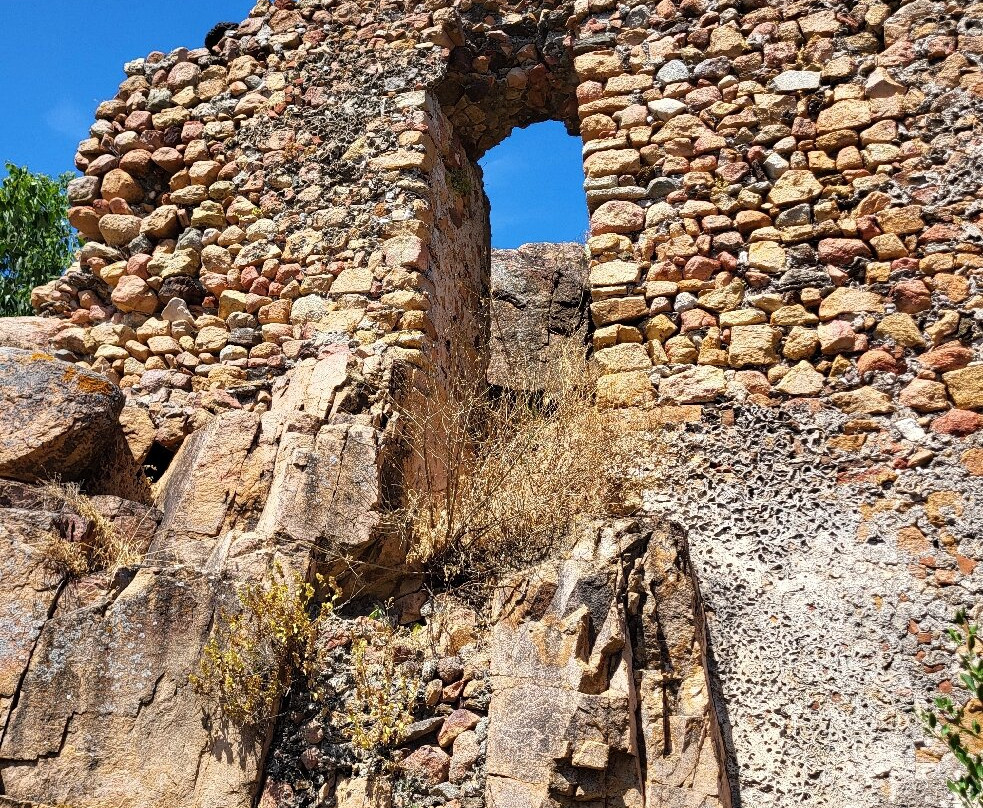 Castello di Medusa-Lotzorai必去景点