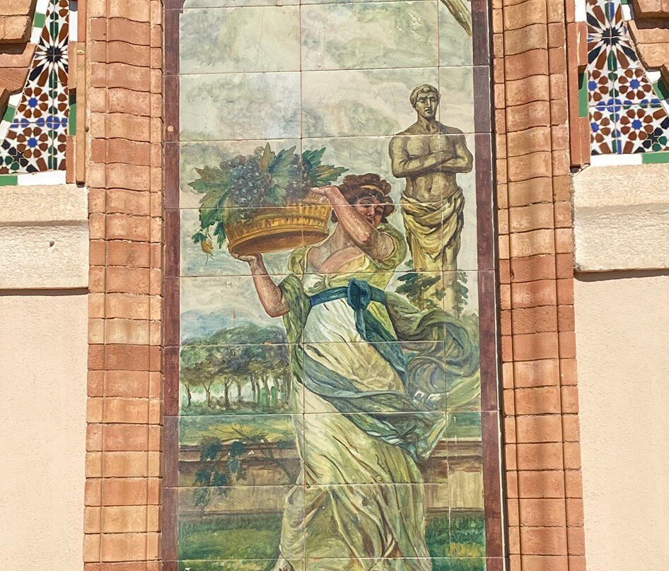 Casa de los Navajas-托雷莫里诺斯必去景点