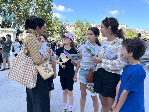 Tours With Valeria-巴黎必去景点