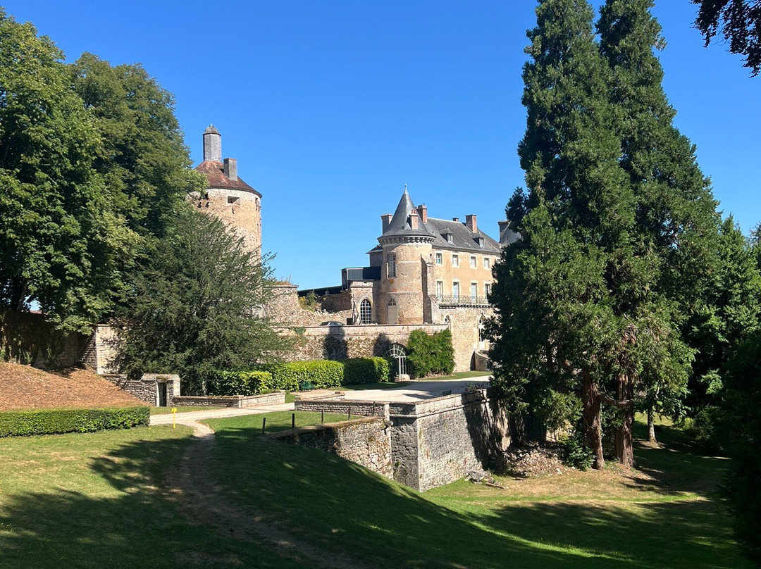 Chateau de Chastellux-Chastellux sur Cure必去景点