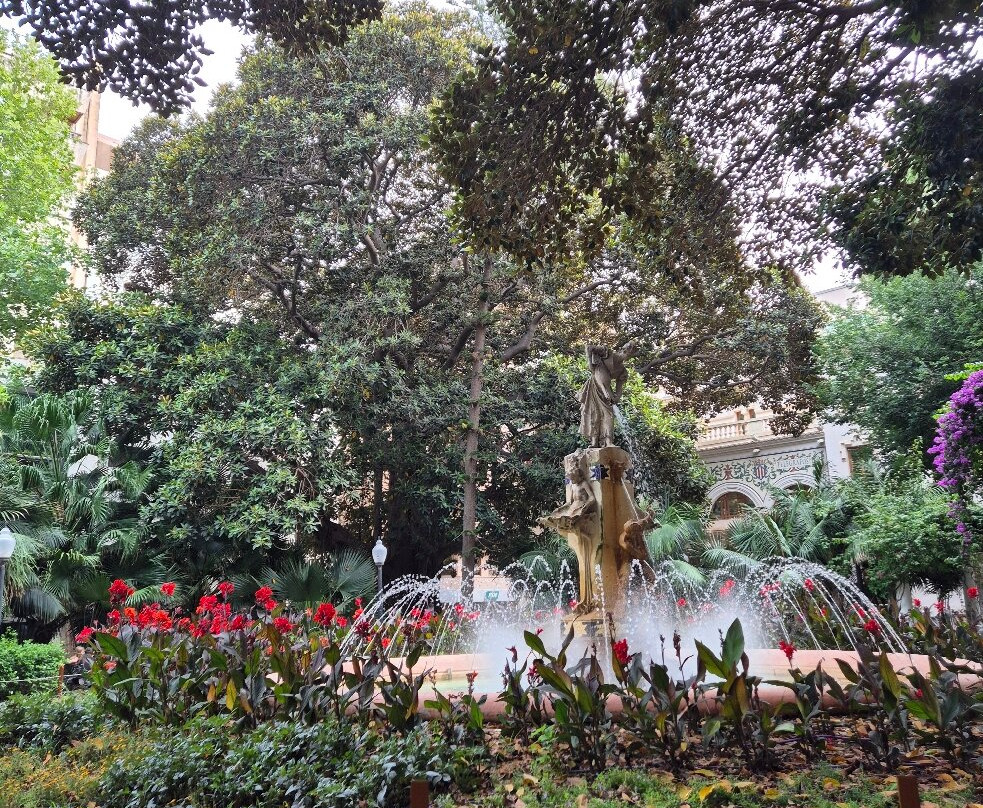 Plaça De Gabriel Miró-阿利坎特省必去景点