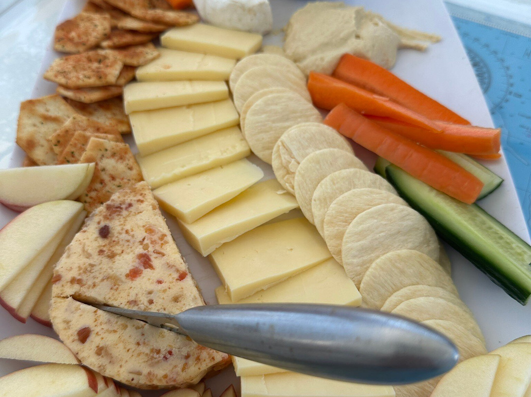 Whitsunday Getaways-艾尔利滩必去景点