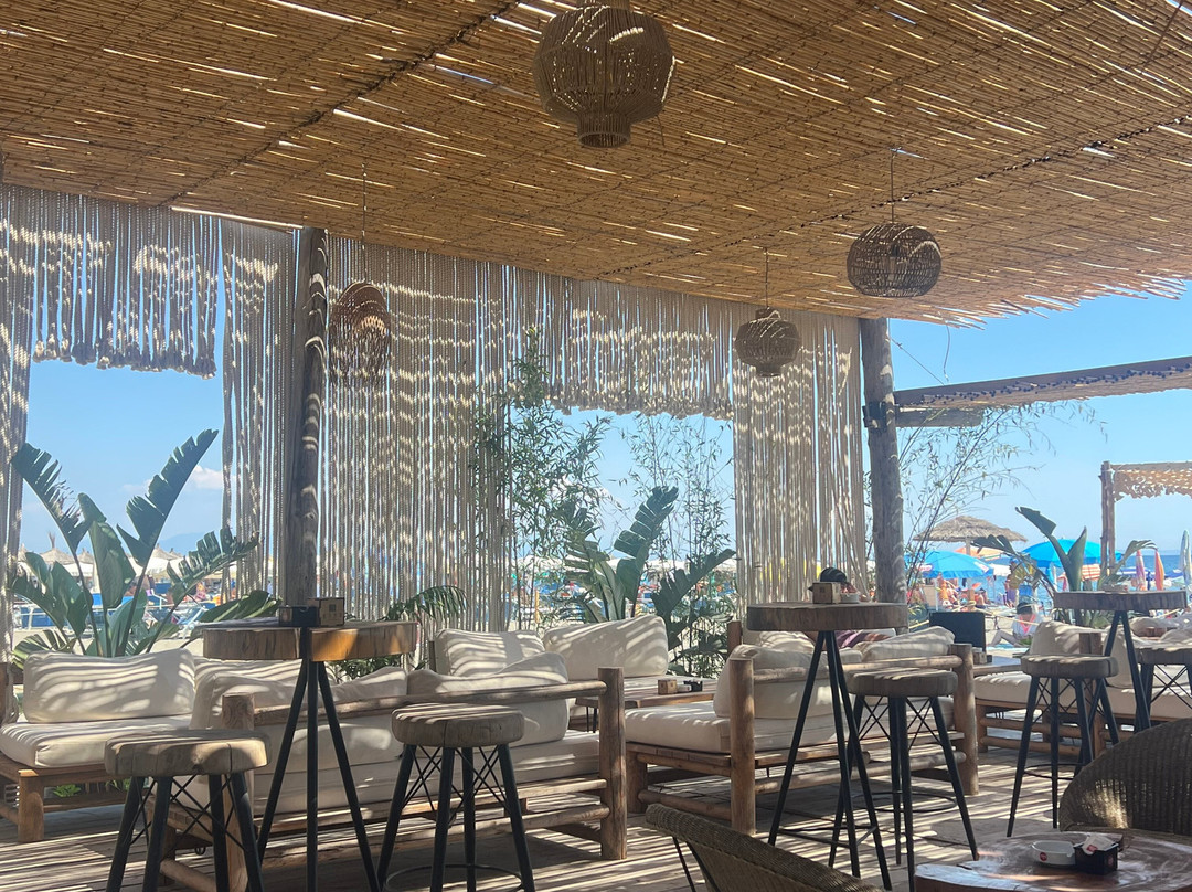 Māno The Beach Bar