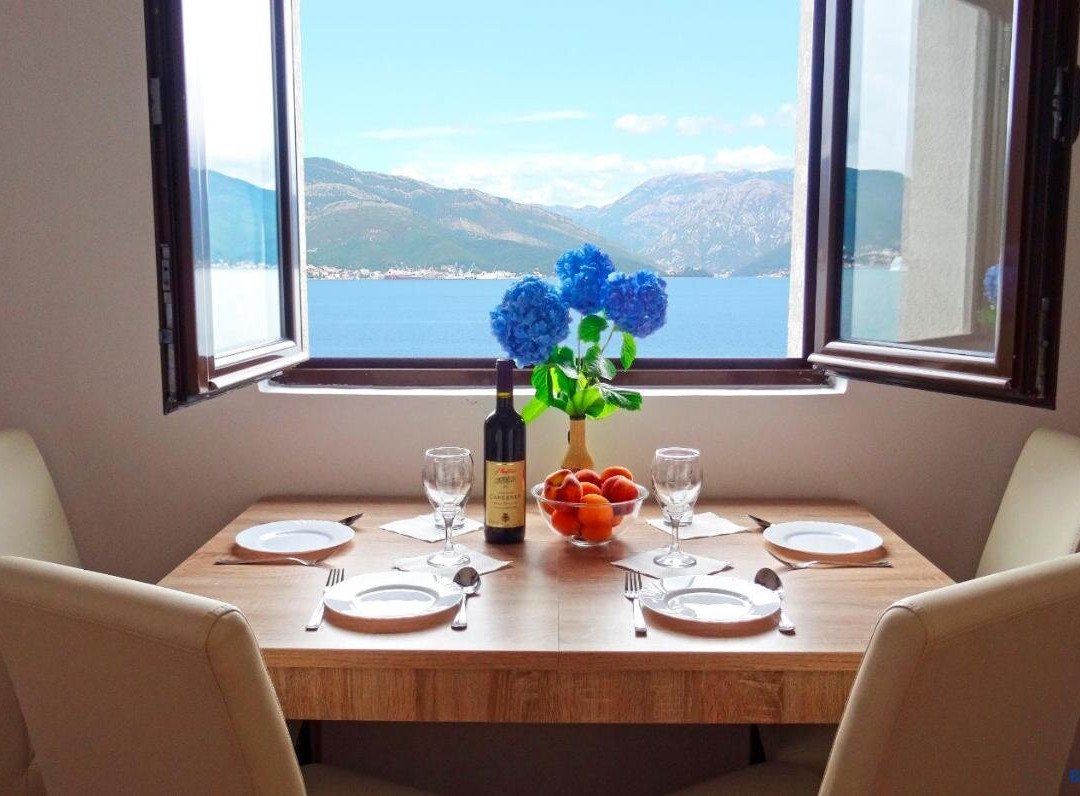 Blue Bay Apartments