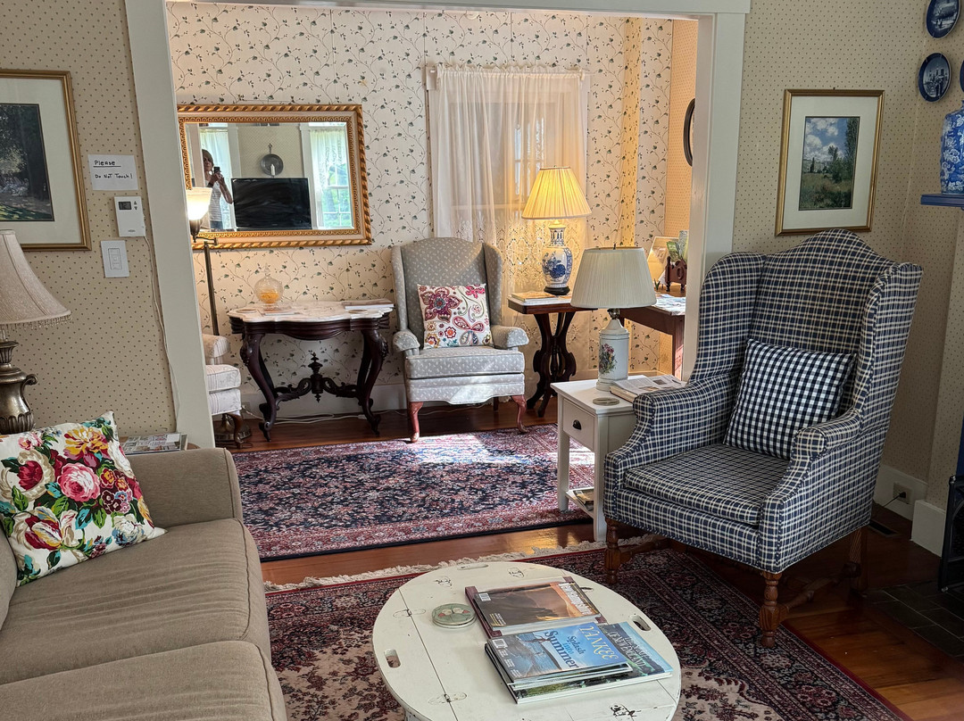 Harrisville Inn Bed & Breakfast主图