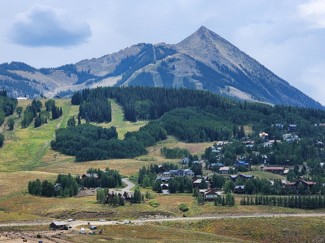 Snodgrass Skin Mountain Trail-克雷斯特德比特必去景点