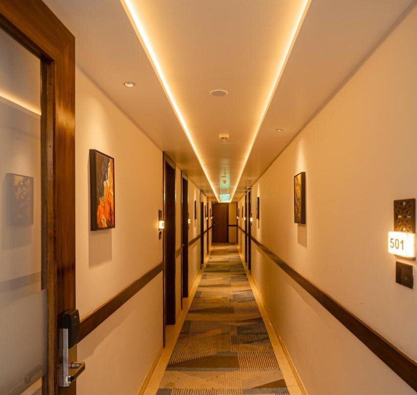 Ramee Tarang Hotel主图