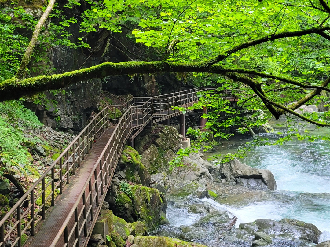 Gandate Canyon-下吕市必去景点