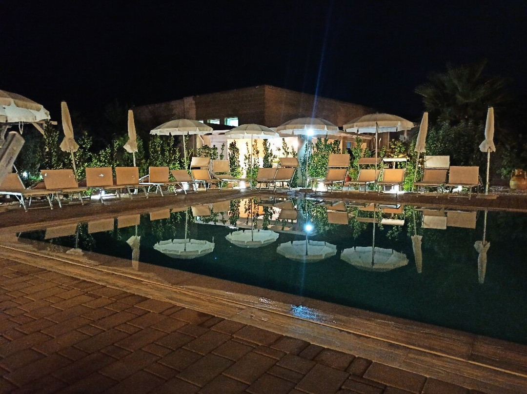 瑞福斯酒店主图