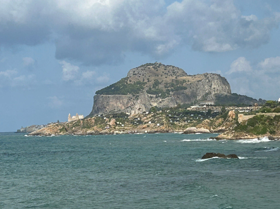 Spiaggia di Mazzaforno-切法卢必去景点