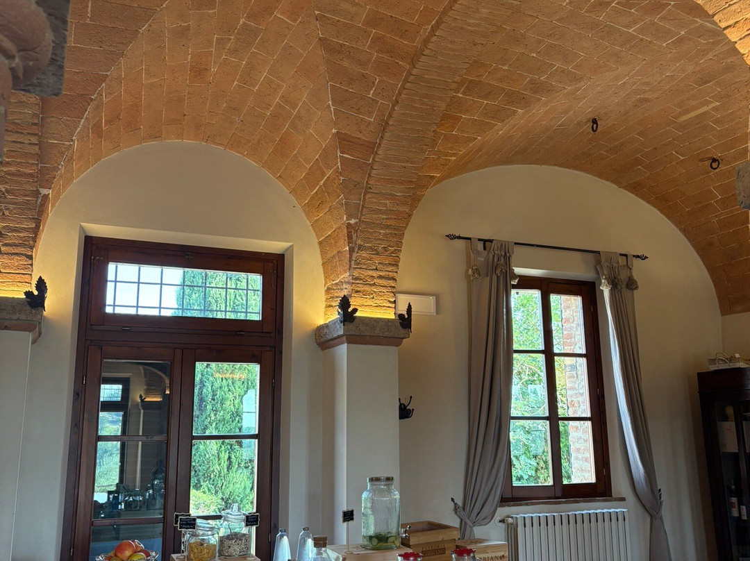 菲比安诺农场酒店主图