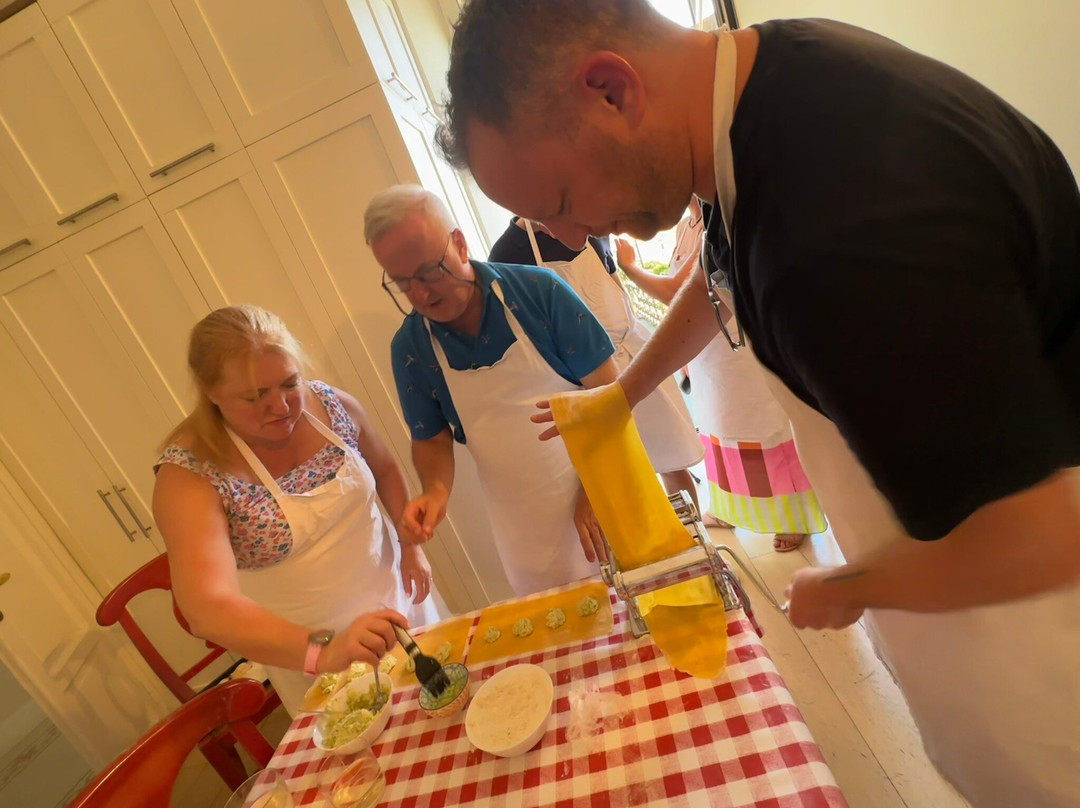 Amy's Cucina-科莫必去景点