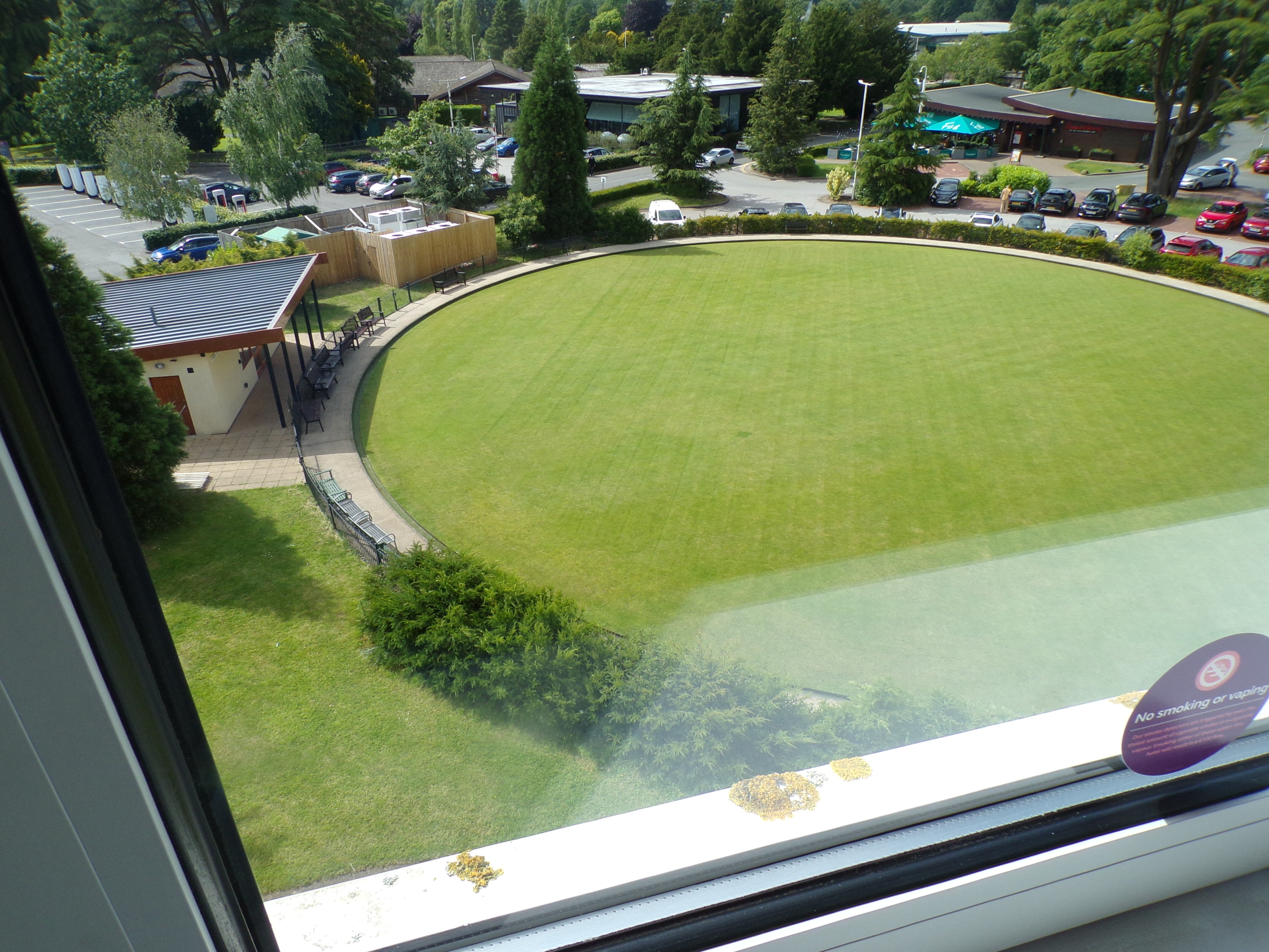 Premier Inn Stoke/Trentham Gardens Hotel-浴室