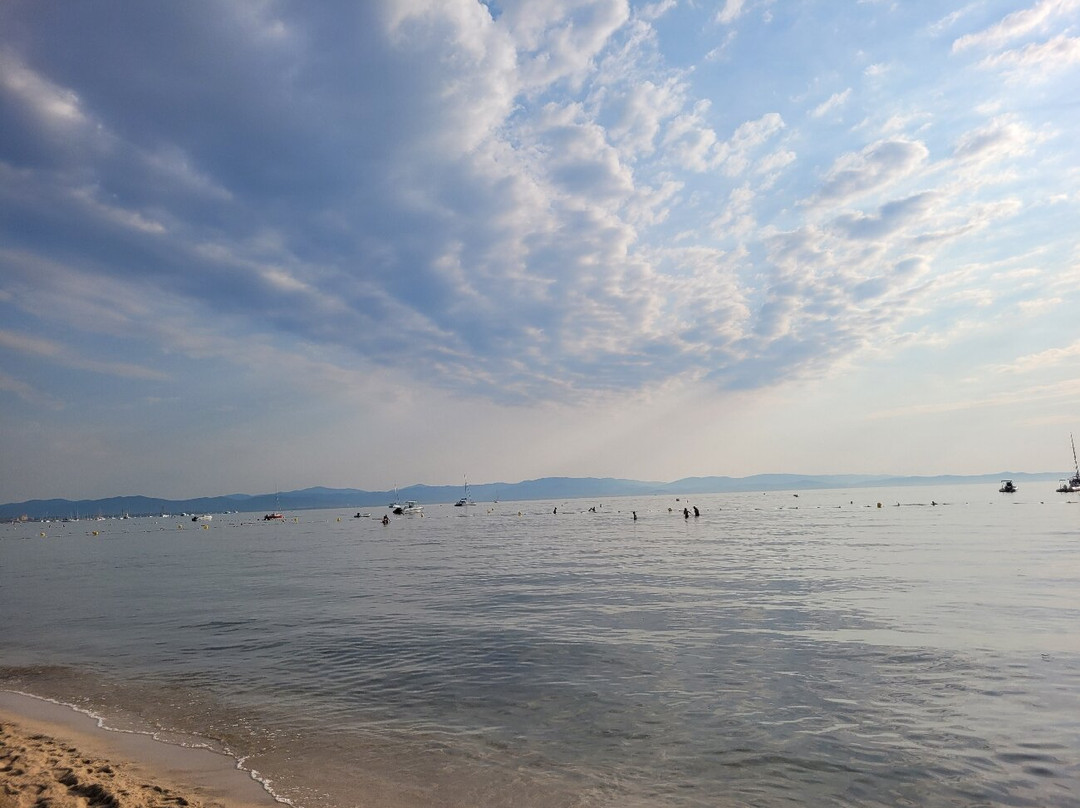 Beach La Bergerie-耶尔必去景点