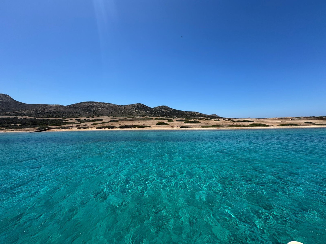 Catamaran Paros-Piso Livadi必去景点