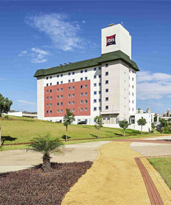 宜必思隆德里纳购物中心酒店酒店图片