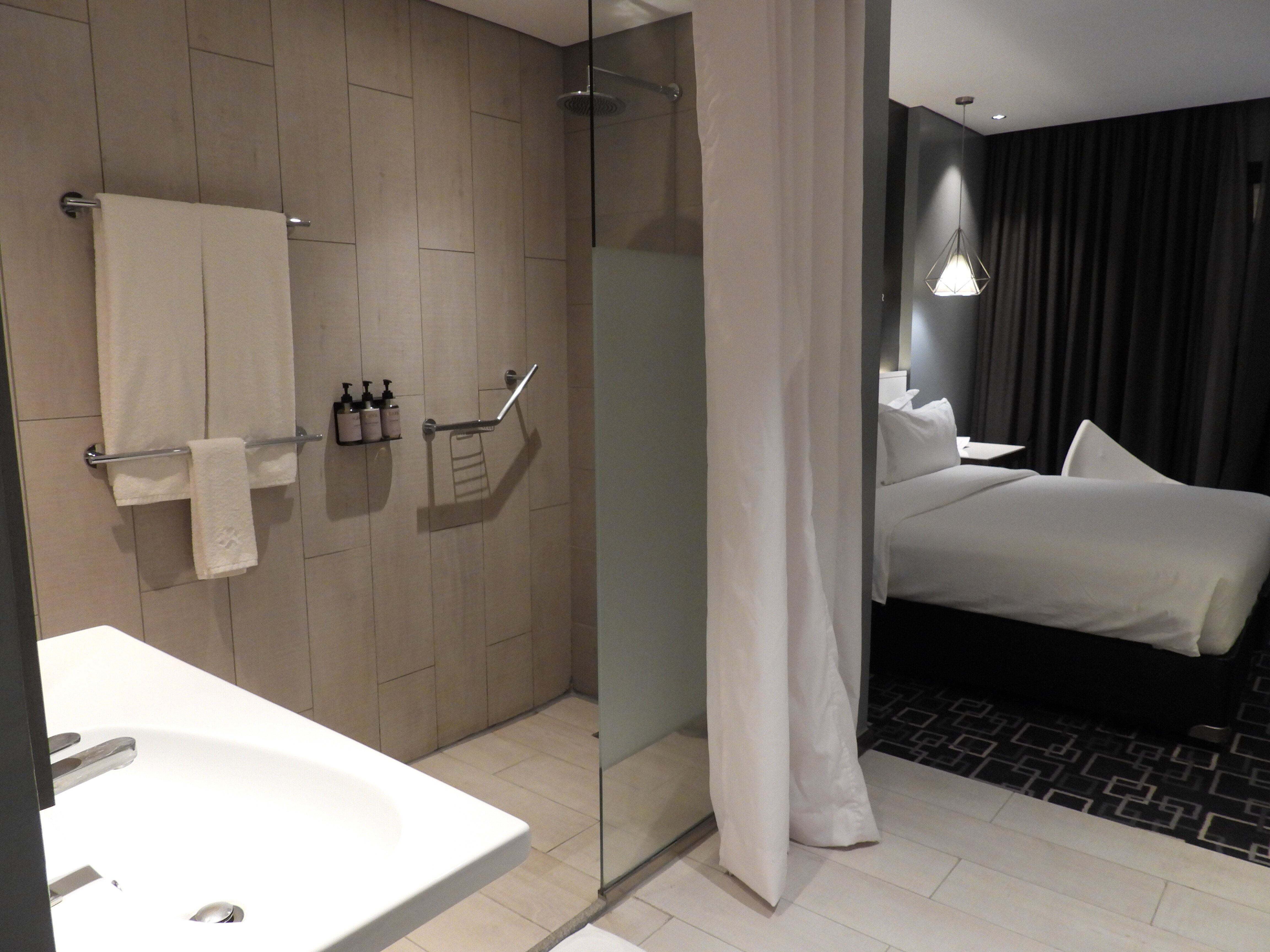 Trademark Hotel-浴室