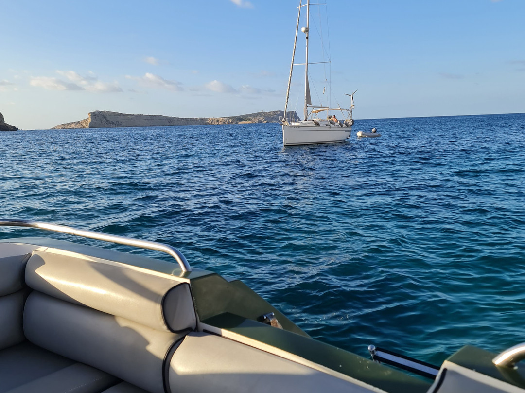 Diamond charters ibiza-圣安东尼德波特曼尼必去景点