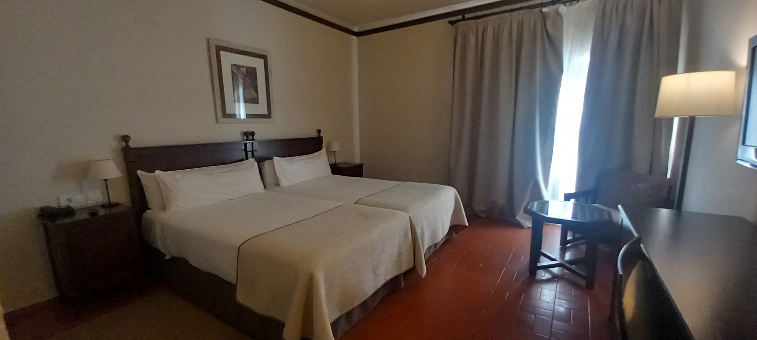 曼萨纳雷斯旅馆-客卧