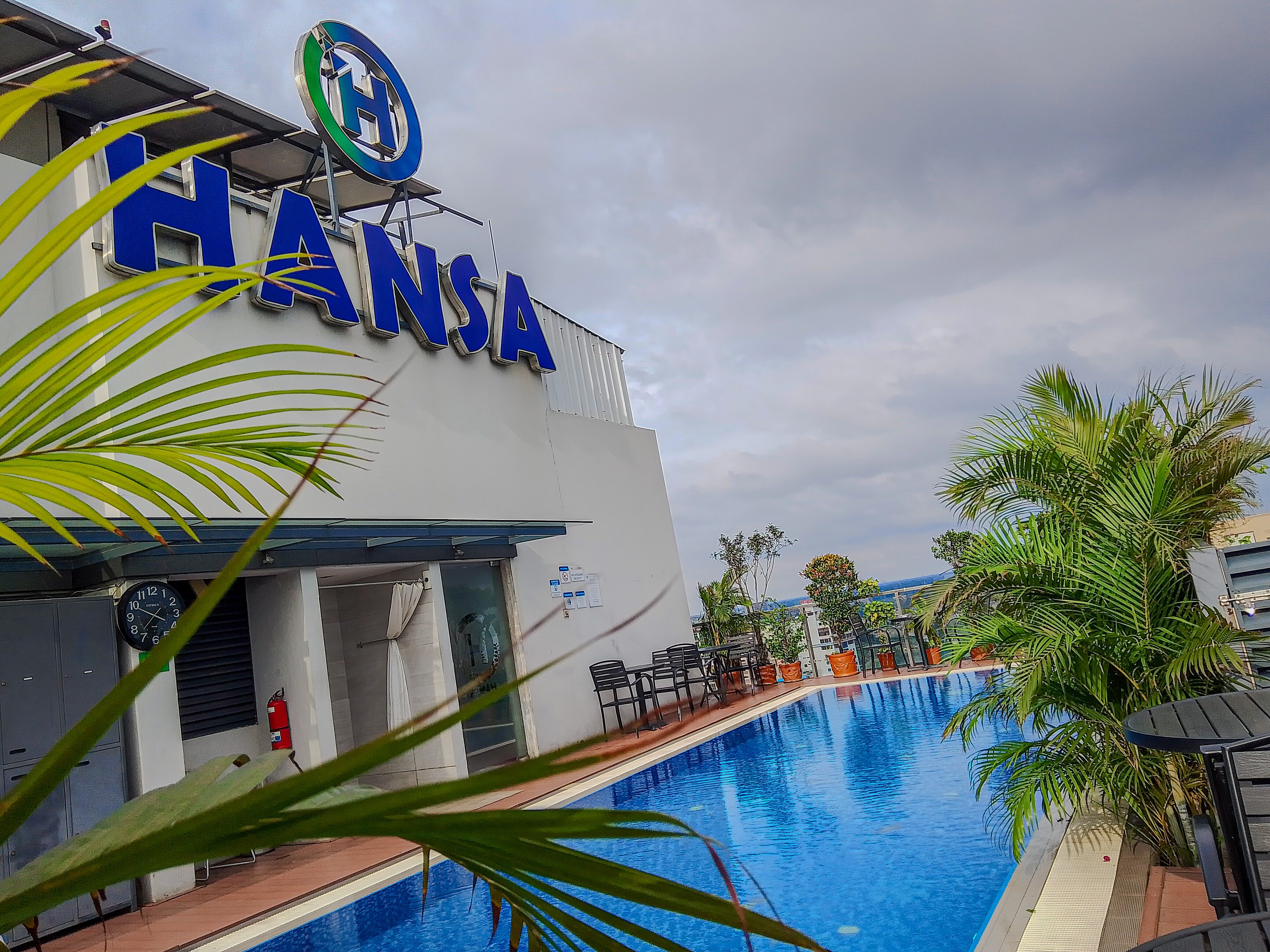 Hansa - A Premium Residence-泳池