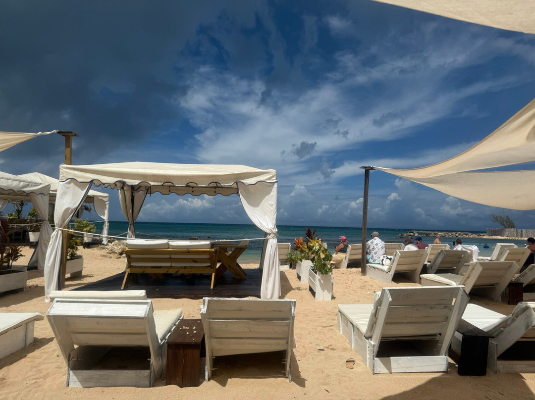 Bamboo Beach Club-法尔茅斯必去景点