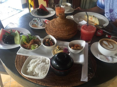 阿拉亚德顿库塔酒店主图