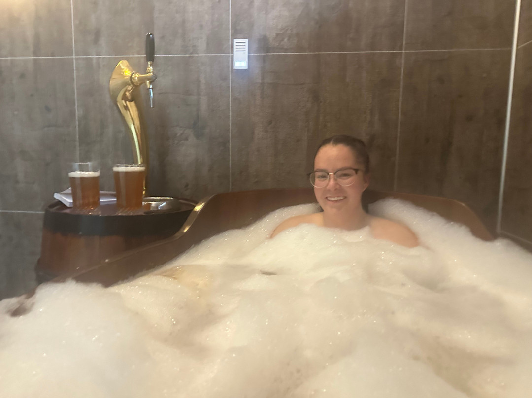 The Beer Spa-Arskogssandur必去景点