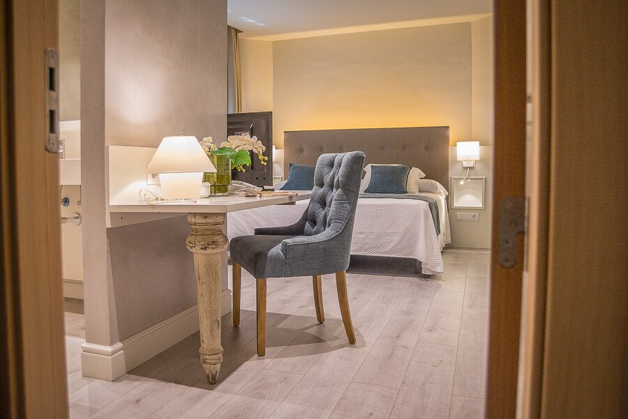 比利牛斯山酒店主图