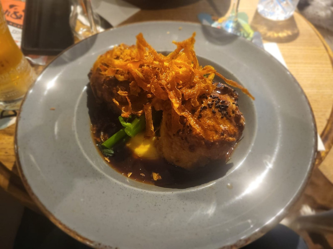 Wellesbourne餐馆和美食-The Boars Head