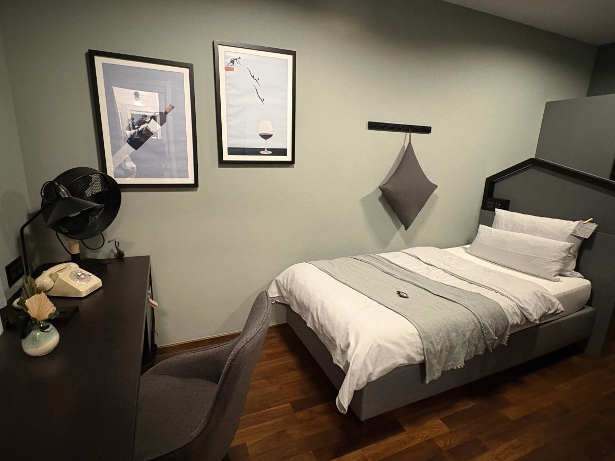 马戏团酒店-客卧