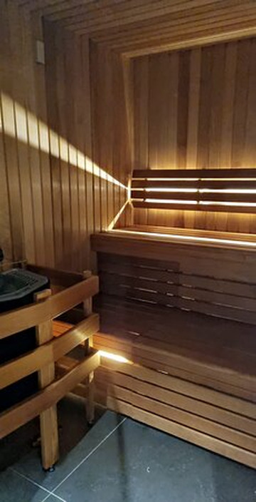 维多利亚宫殿酒店主图