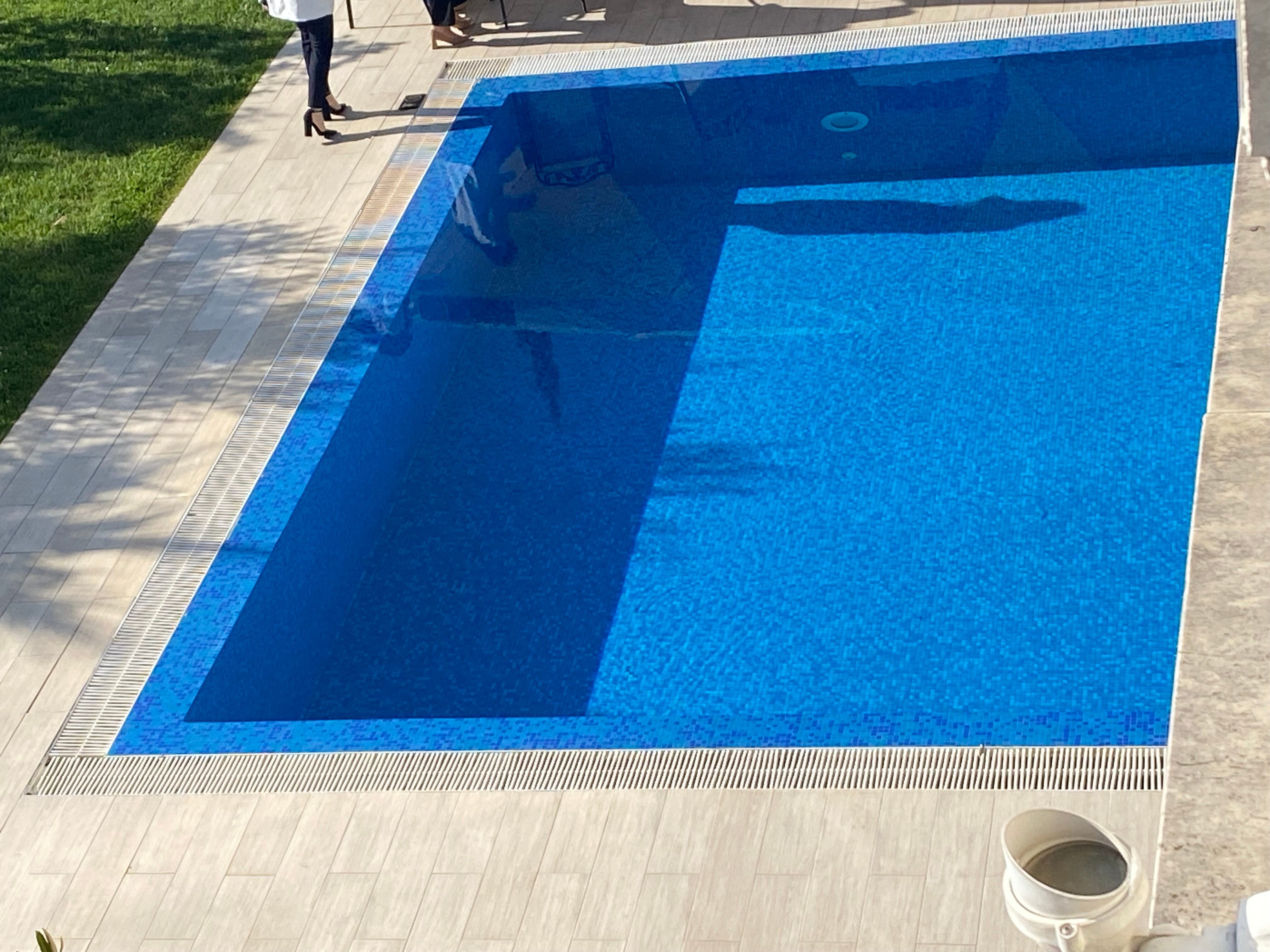 Tresor Le Palais Timisoara, Curio Collection By Hilton-泳池