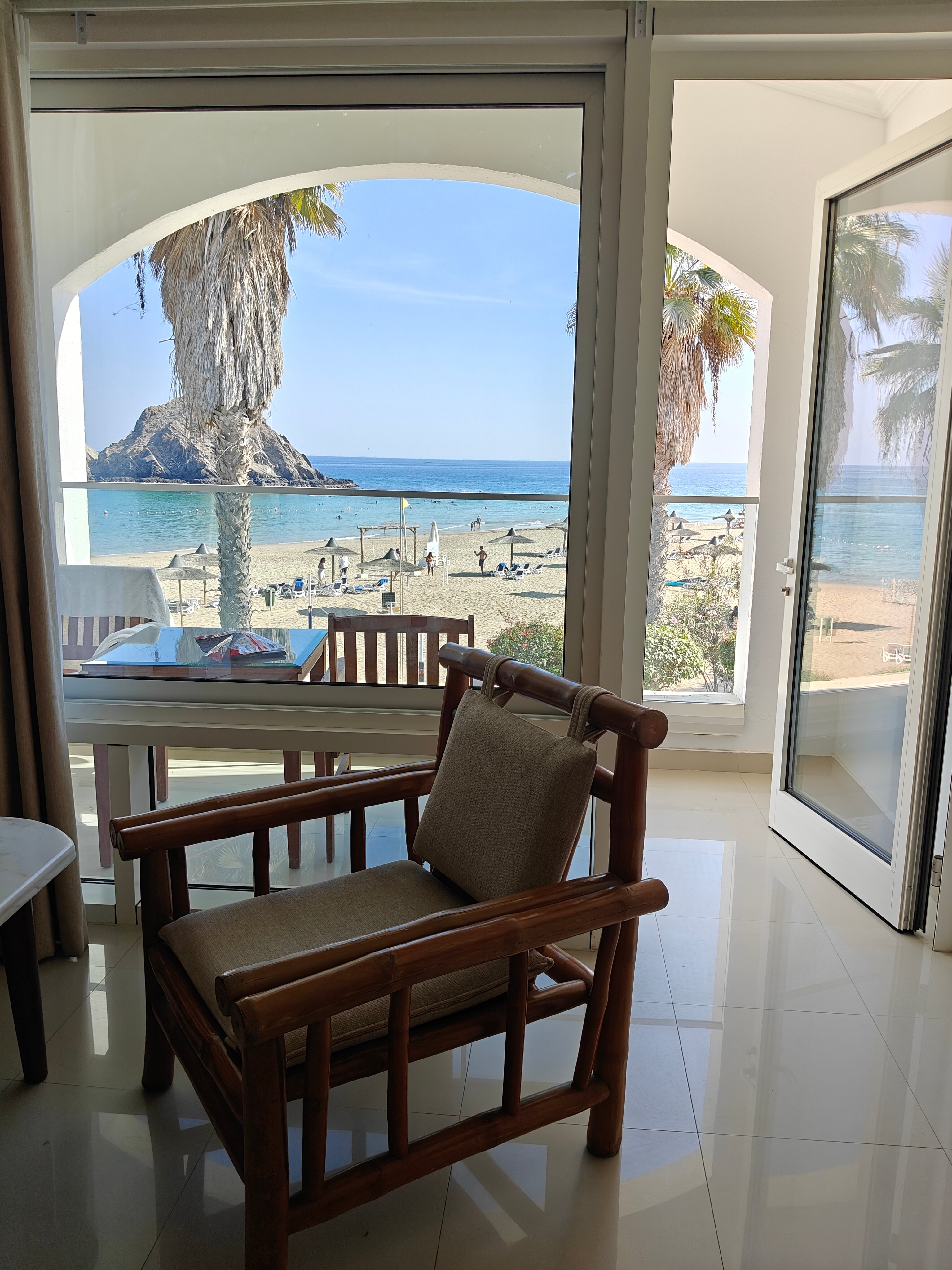 Sandy Beach Hotel & Resort-官方