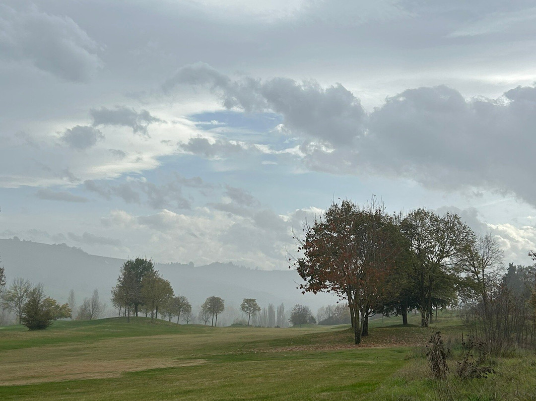 Golf Club Le Fonti-圣彼得罗泰尔梅堡必去景点