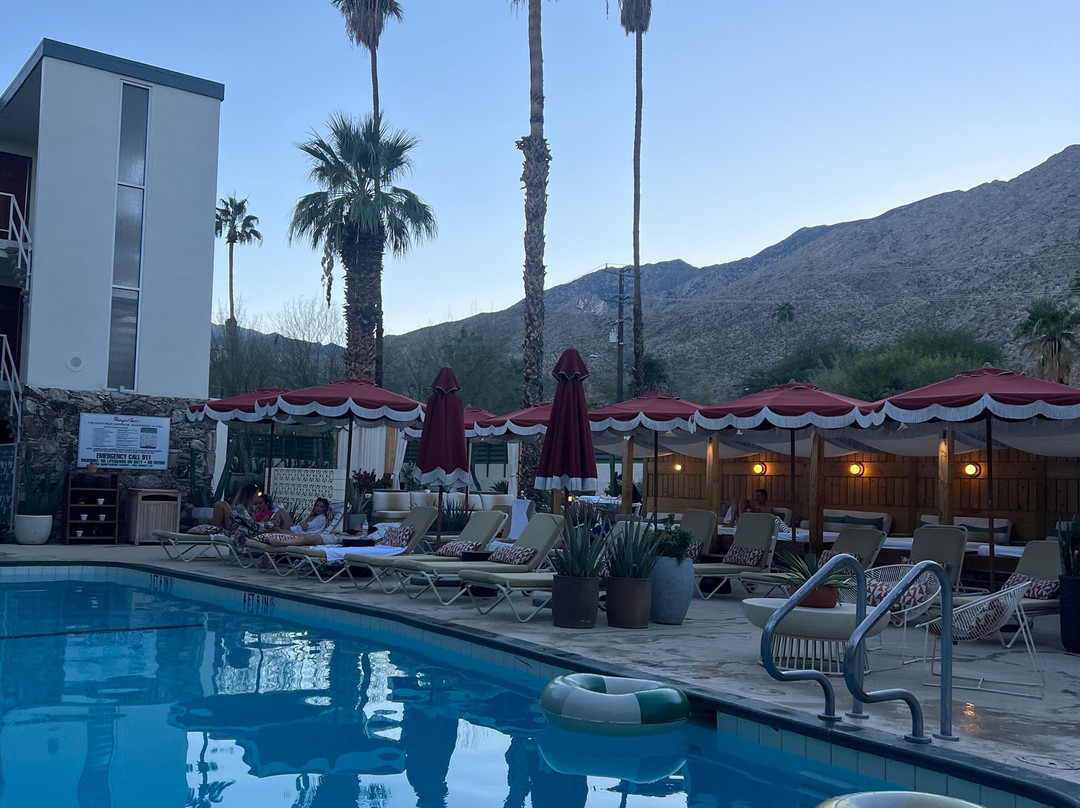 皇家太阳酒店主图