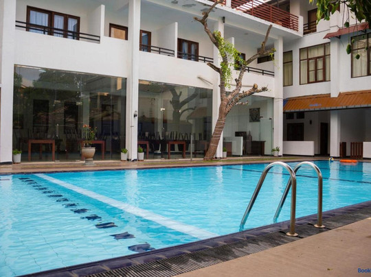 Woodnest Windmill Beach Hotel