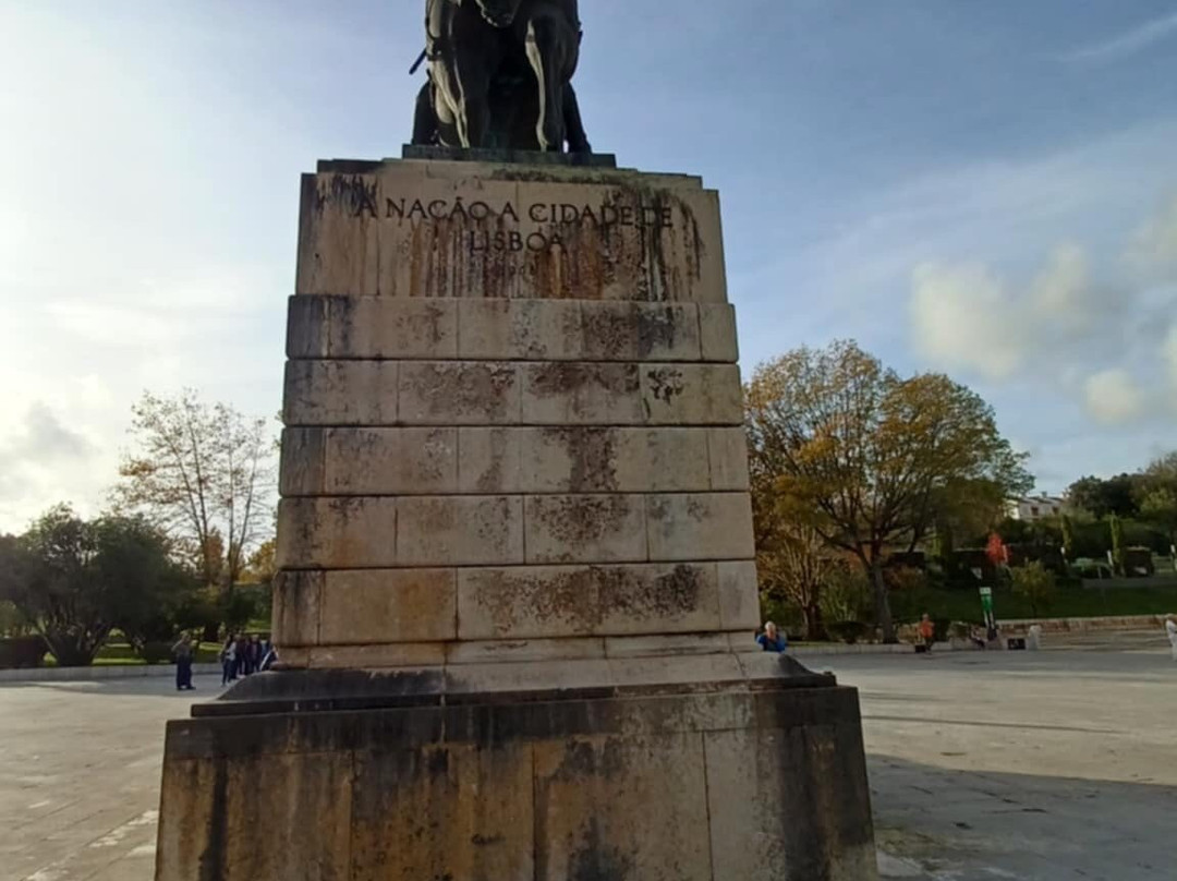 Estatua Equestre do Condestavel D.Nuno Alvarez Pereira-Batalha必去景点