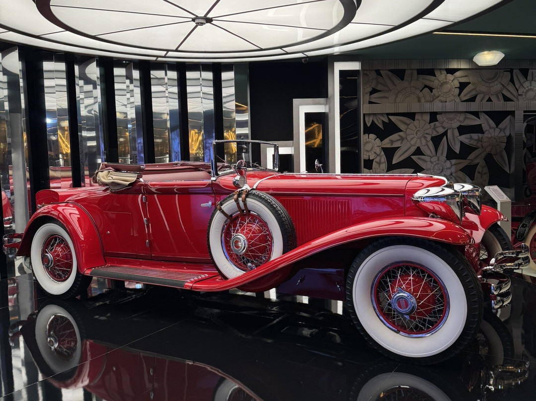 Carde Arte Design Museu-坎普斯－杜若尔当必去景点