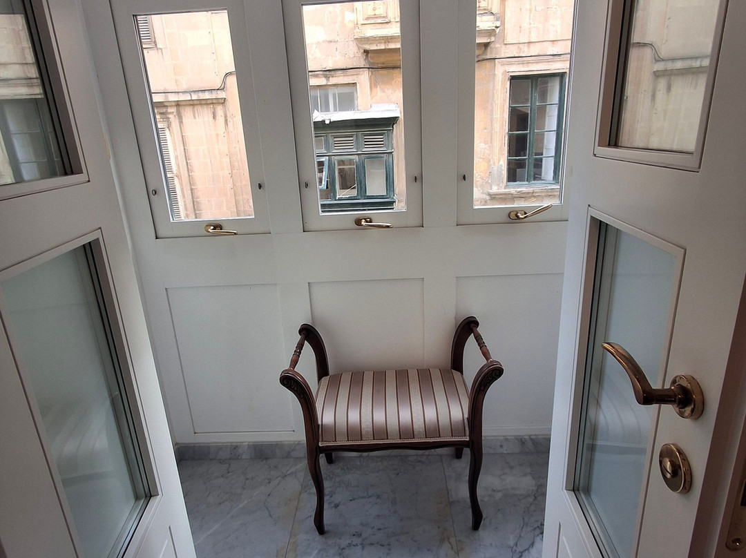 Palais Le Brun主图