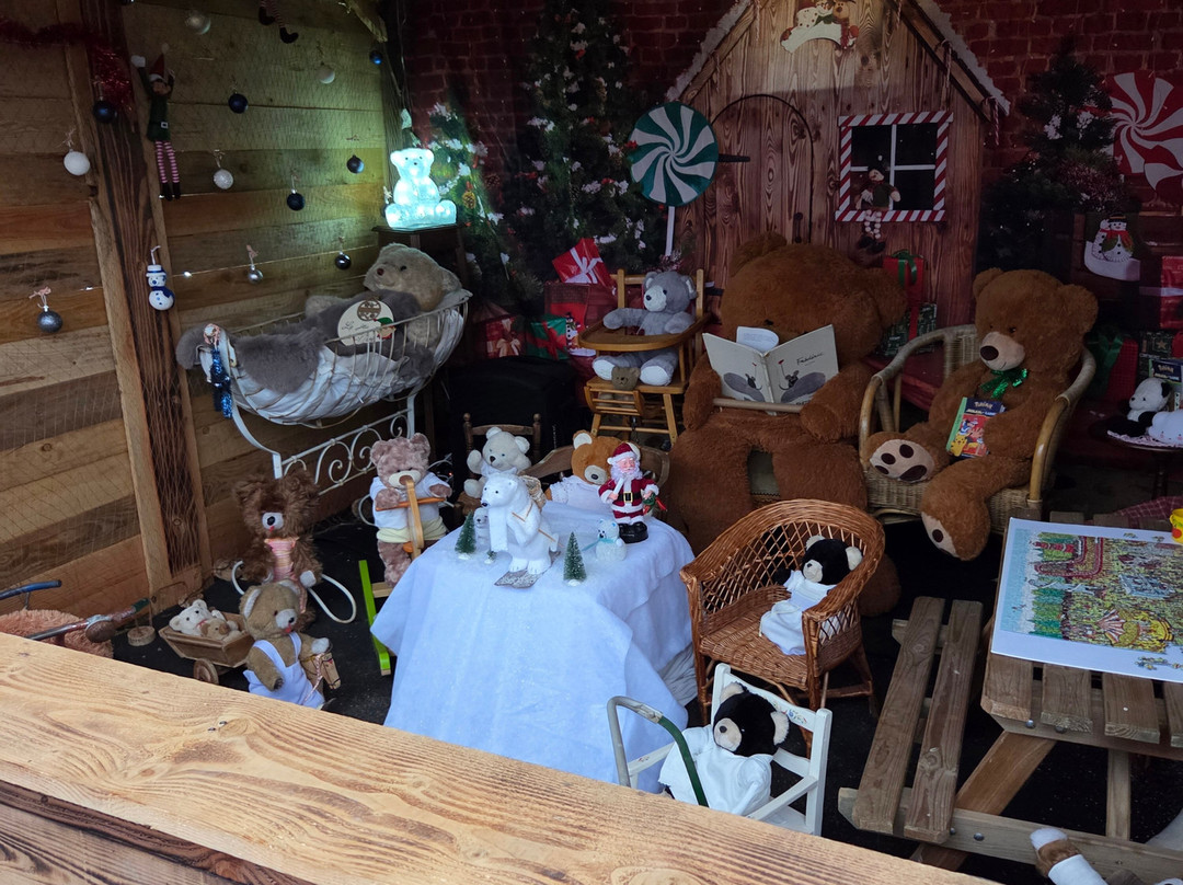 Château de Montrond les Bains-Montrond-les-Bains必去景点