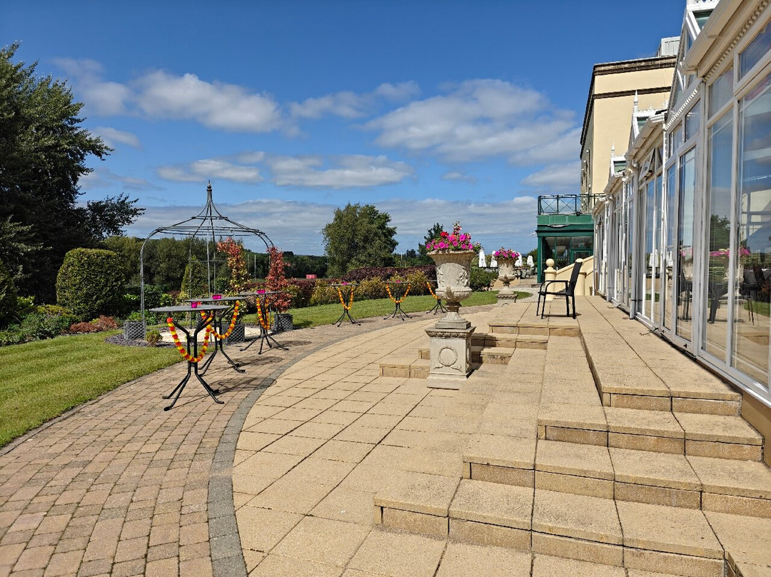 经典英国溪谷酒店度假村