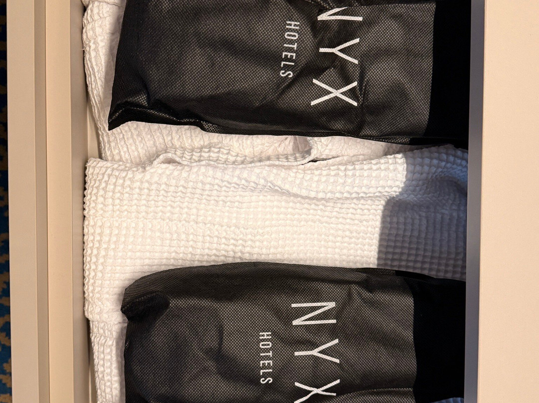 NYX Hotel Limassol by Leonardo Hotels主图