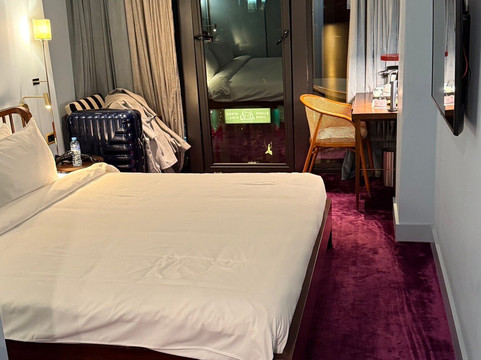 巴扎尔精品酒店主图