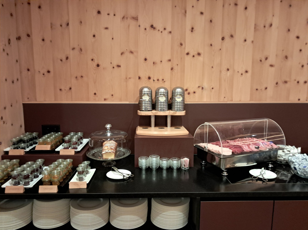 多纳兹酒店主图