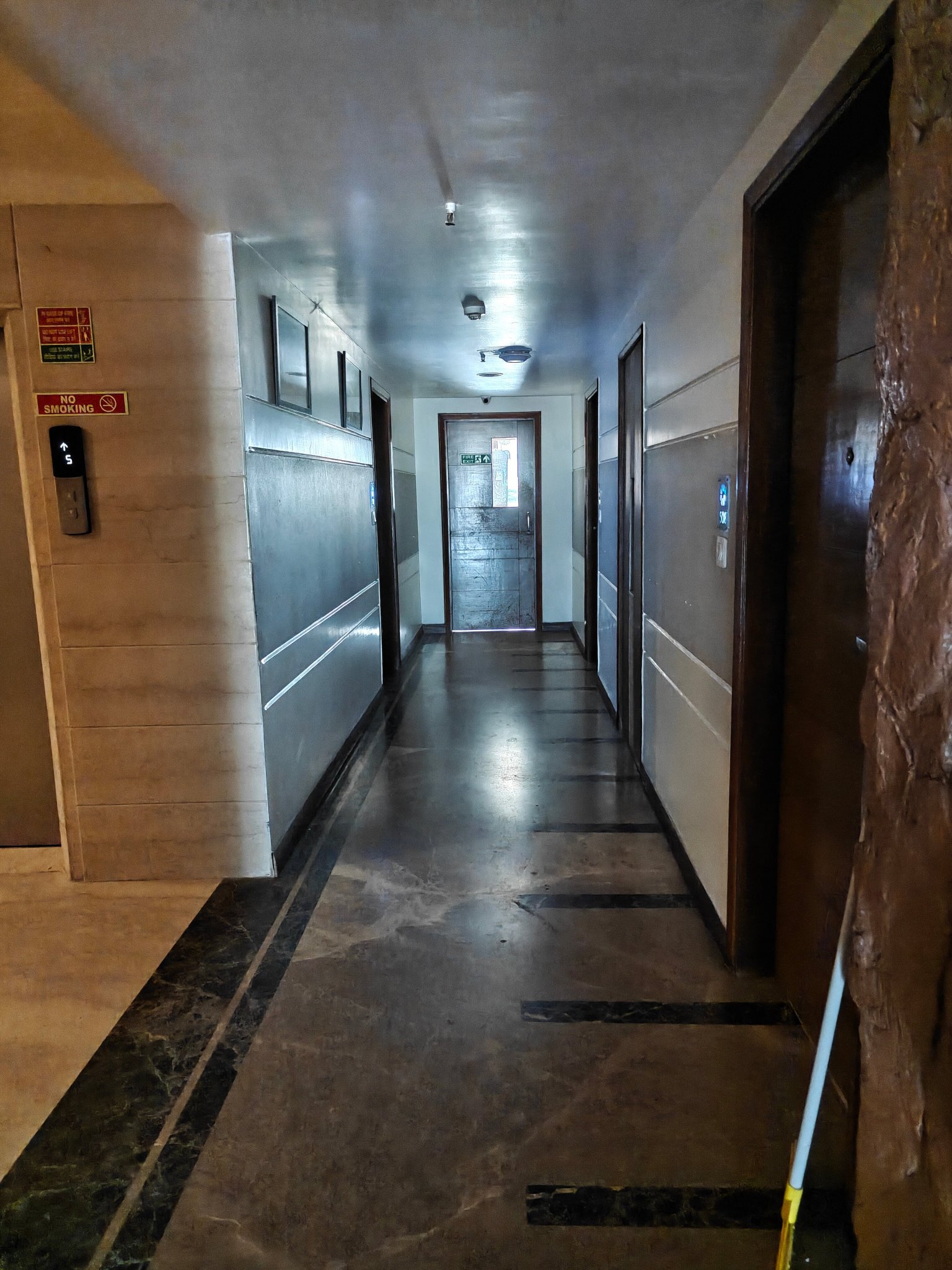 Mayflower Hotel-官方