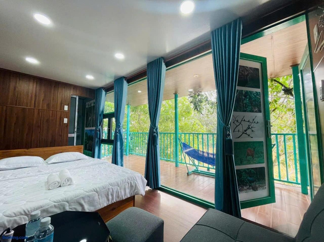 Quang Minh Riverview Resort