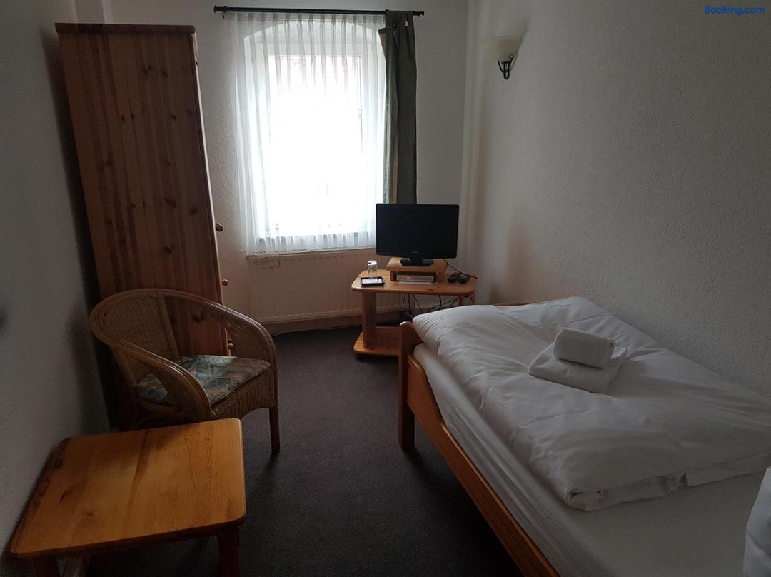 Weinboehla酒店住宿-Pension Alt-Coswiger Hof