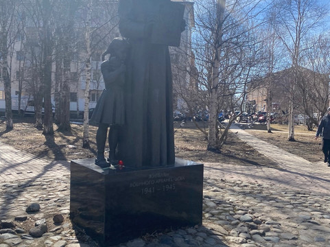 Monument Residents of the 1941-1945 Military Arkhangelsk-阿尔汉格尔斯克必去景点